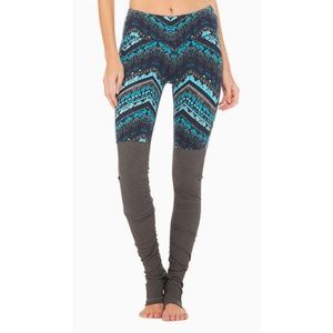 Alo Goddess leggings
